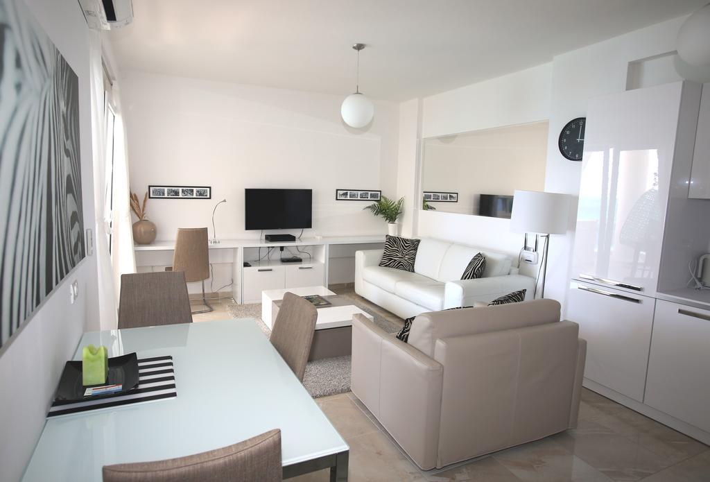 White Residence Luxury Apartments Sarandë 외부 사진