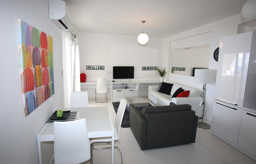 White Residence Luxury Apartments Sarandë 외부 사진