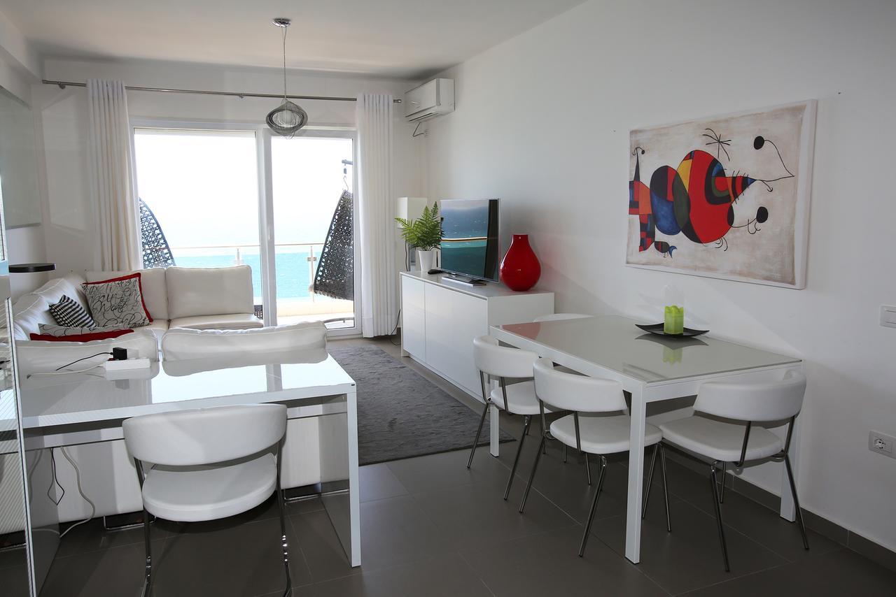 White Residence Luxury Apartments Sarandë 외부 사진