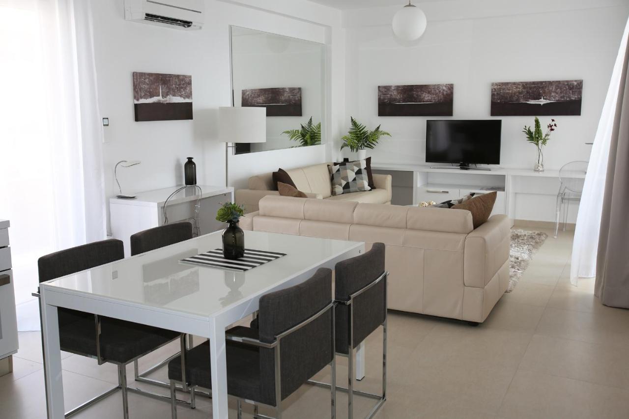White Residence Luxury Apartments Sarandë 외부 사진